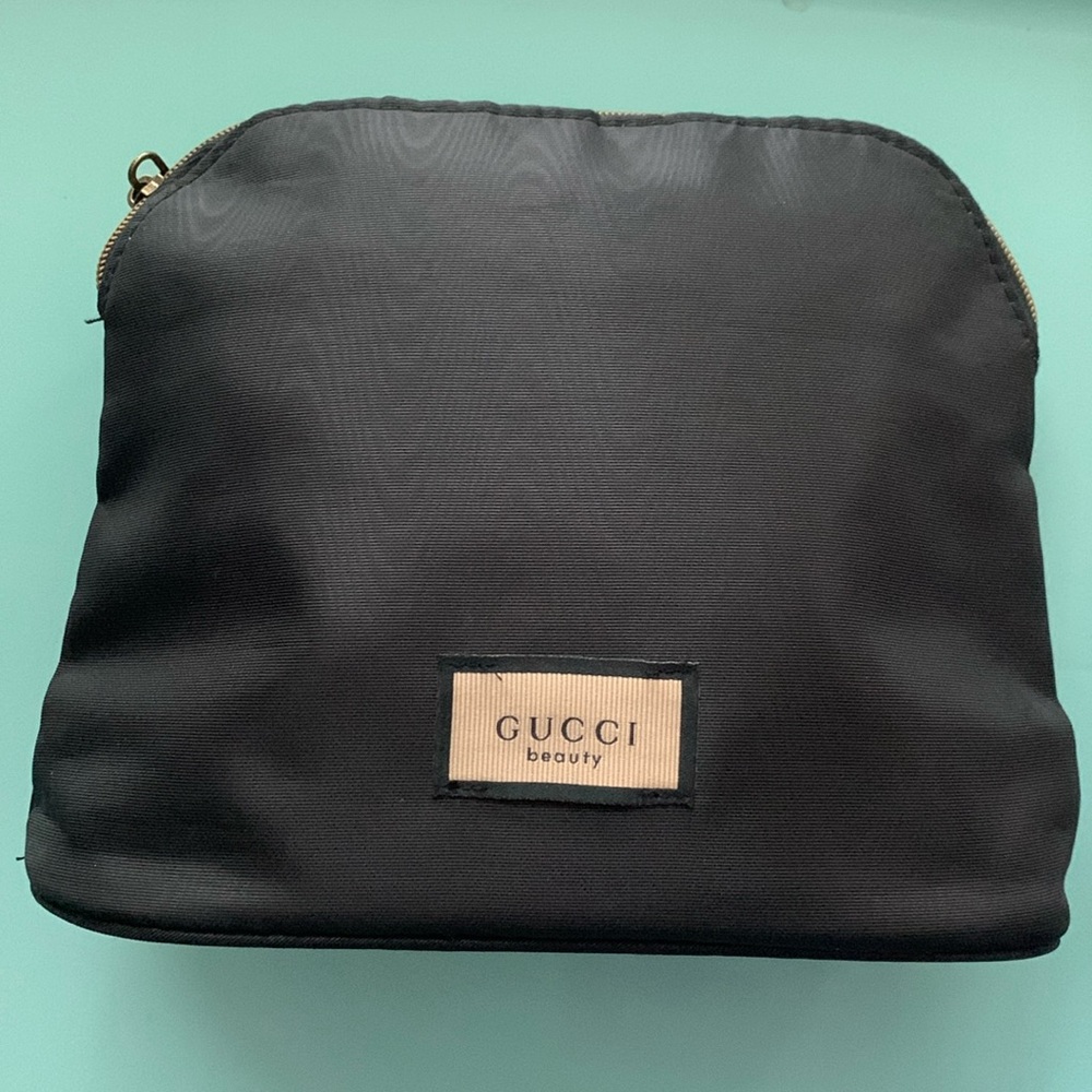 GUCCI Beauty Black Satin Look Poly Cosmetic Bag